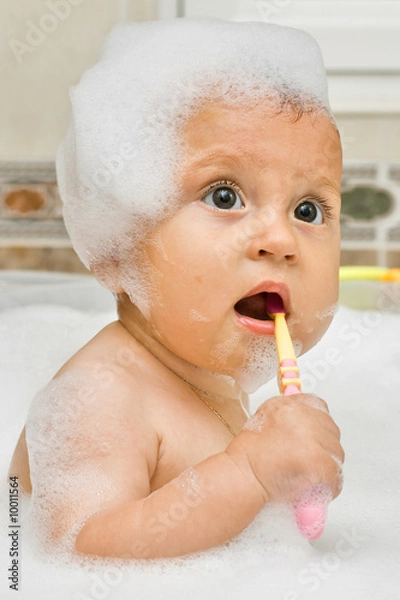 Obraz Learning how to brush my teeth