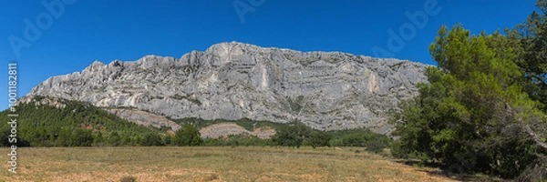 Obraz Sainte Victoire mountain in the light of an autumn afternoon