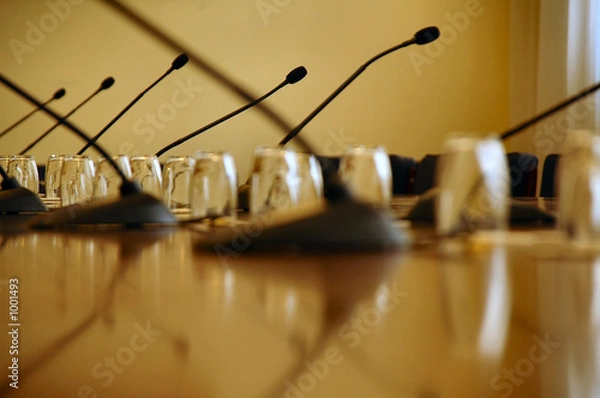 Obraz microphones in empty conference hall