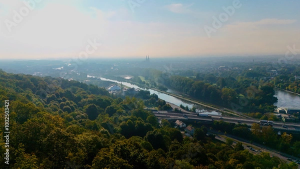 Obraz Herbstliche Stimmung über schöner bayerischer Landschaft mit Blick auf Regensburg von oben