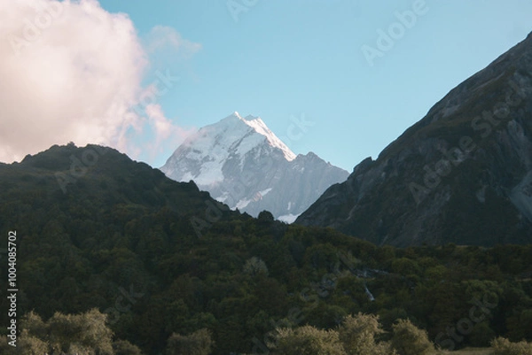 Fototapeta Mount Cook Summit Between Two Peaks