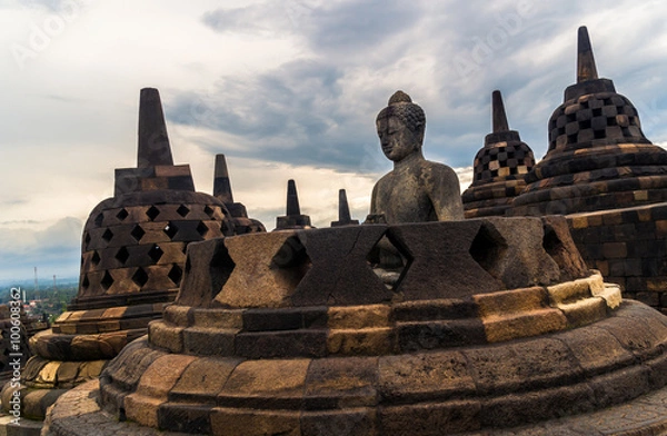 Obraz Heritage Buddist temple Borobudur complex in Yogjakarta in Java, indonesia