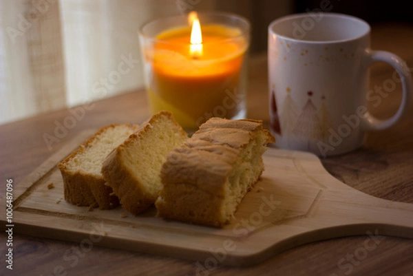 Obraz cake with lemon tea. Autumn evening.