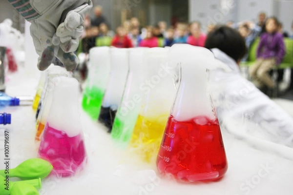 Obraz Dry ice during the experiment.