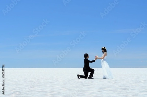 Fototapeta ウユニ塩湖　ウェディング