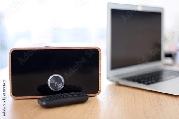 Obraz Tischradio und Computer