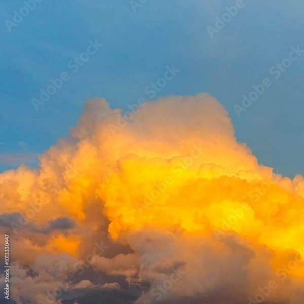 Fototapeta sunset in the clouds