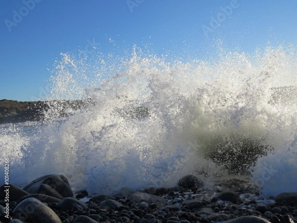 Obraz Waves hitting shore