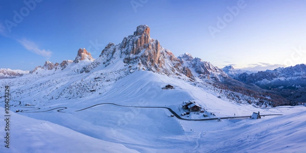 Obraz Zimowy krajobraz Passo Giau, Dolomites, Włochy