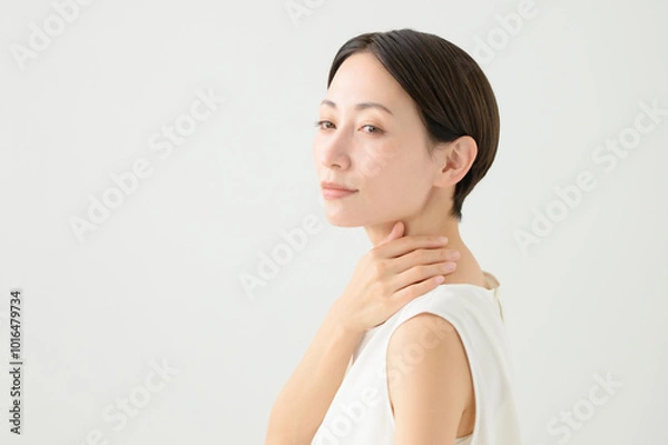 Fototapeta ミドル女性　スキンケア　ビューティー