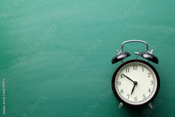 Obraz alarm clock on chalkboard