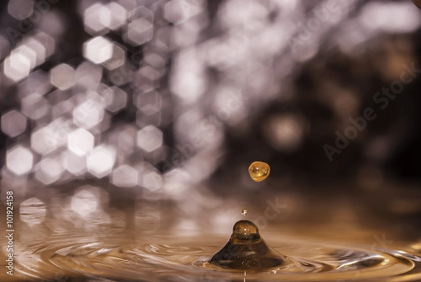 Fototapeta Water droplets on bokeh background