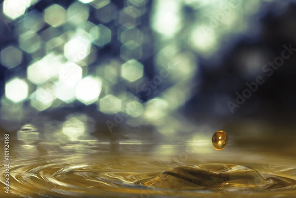 Fototapeta Water droplets on bokeh background