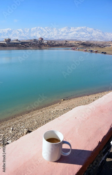 Obraz Drinking coffee at lakeside