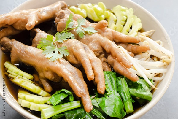 Obraz Chicken and bitter melon noodles