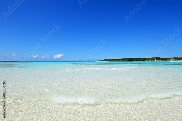 Fototapeta 沖縄の美しい海とさわやかな空