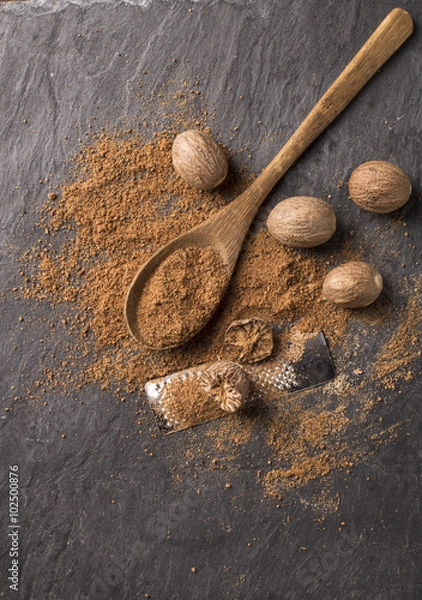 Obraz fresh grated nutmeg