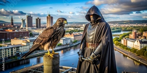 Fototapeta a person with an eagle on the background of the city