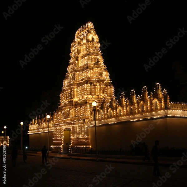 Fototapeta Beleuchteter Tempel in Mysore