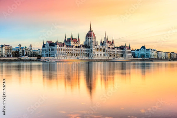 Obraz Budapest parliament at sunset, Hungary