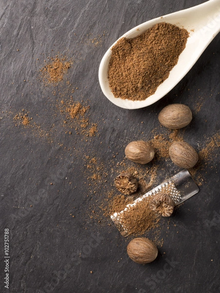 Obraz fresh grated nutmeg