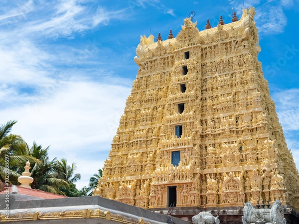 Fototapeta Gateway tower of the Thanumalayan Temple, also called Sthanumalayan Temple, located in Suchindram in the Kanyakumari district of Tamil Nadu, India.