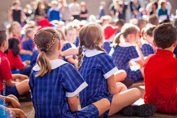 Obraz School kids at assembly 
