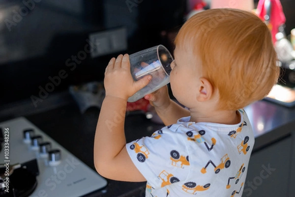 Obraz Children drink milk