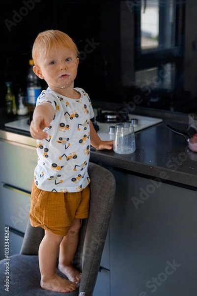 Obraz Children drink milk