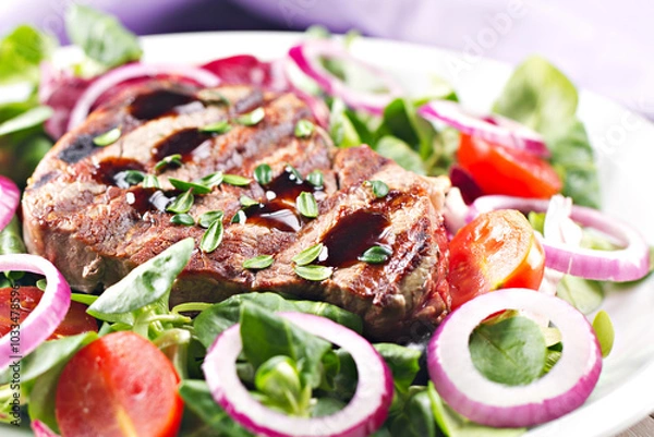 Fototapeta Fillet of beef with salad