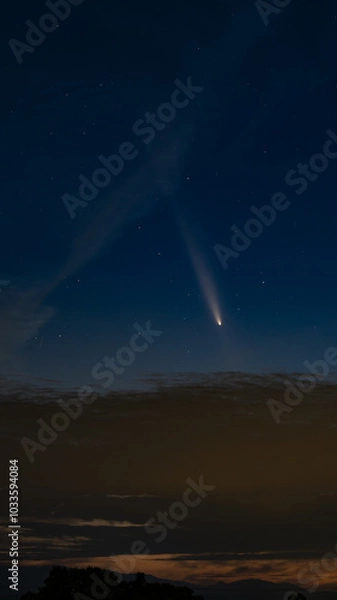 Obraz 紫金山・アトラス彗星