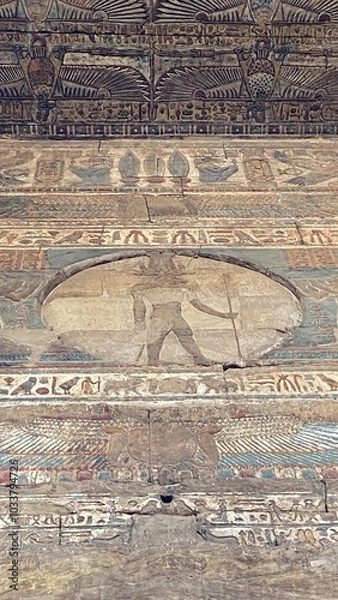 Fototapeta Khnum Temple Columns and Hieroglyphic Carvings – Esna, Luxor, Egypt | Ancient Egyptian Architecture