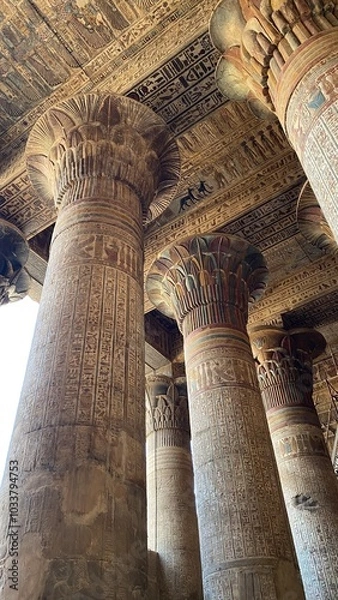 Fototapeta Khnum Temple Columns and Hieroglyphic Carvings – Esna, Luxor, Egypt | Ancient Egyptian Architecture