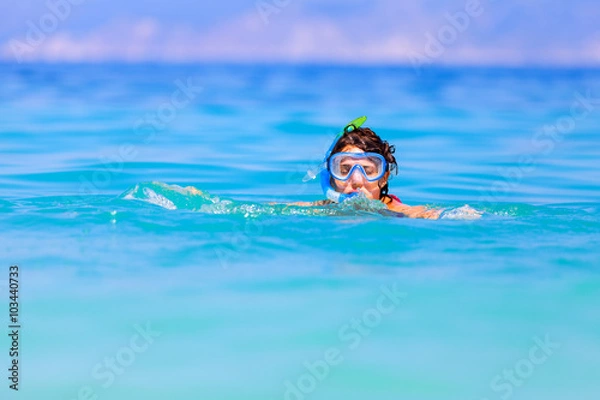 Obraz Exploring the underwater world