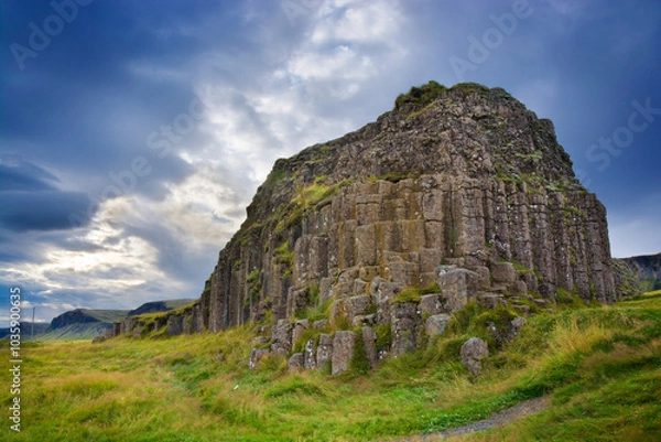 Fototapeta Dverghamrar cliffs, also known as the Dwarf Cliffs - rock formation in South Iceland