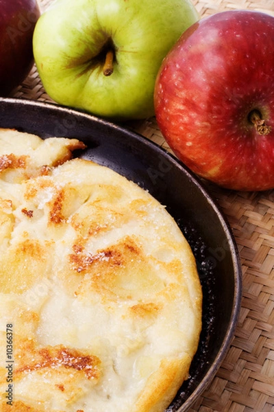 Obraz Apple pancake with sugar