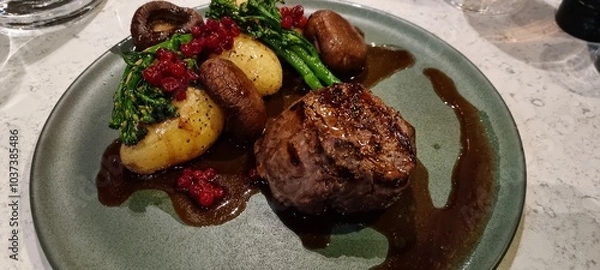 Fototapeta tenderloin dish in upper class resturant