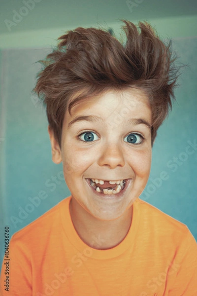 Obraz Fun portret of a boy missing his teeth 
