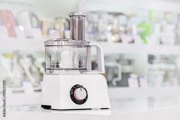 Obraz single electric food processor in retail store