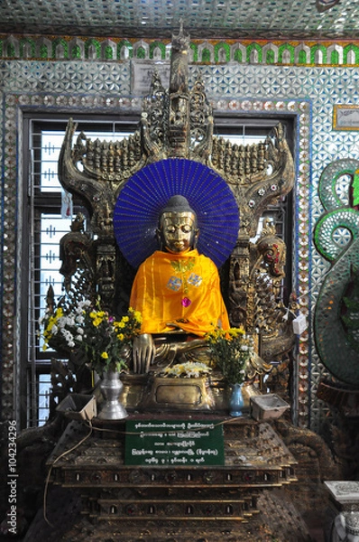 Fototapeta Buddha statue of Botataung Pagoda, Yangon, Myanmar.