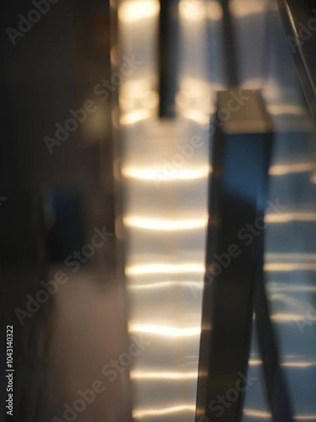Fototapeta エスカレーターの光の反射