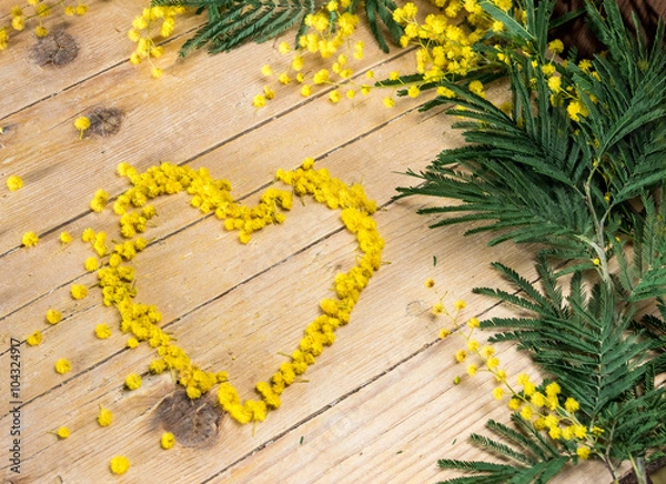 Obraz Декоративная композиция из мимозы в форме сердца к Международному женскому дню и Пасхе