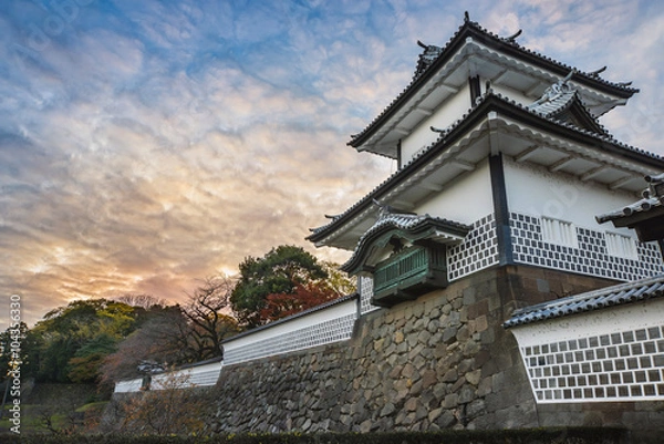 Fototapeta 夕暮れの金沢城