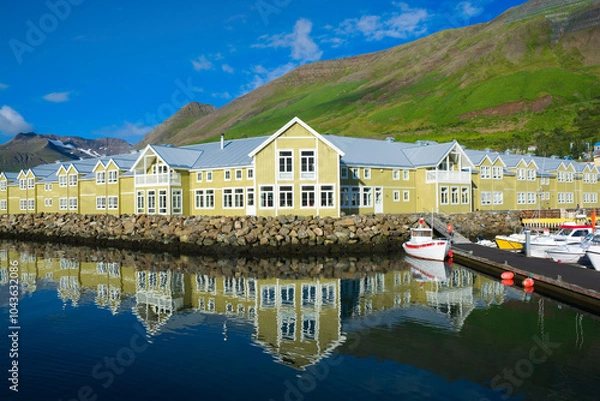 Fototapeta Siglufjörður - small fishing town in a narrow fjord with the same name on the northern coast of Iceland