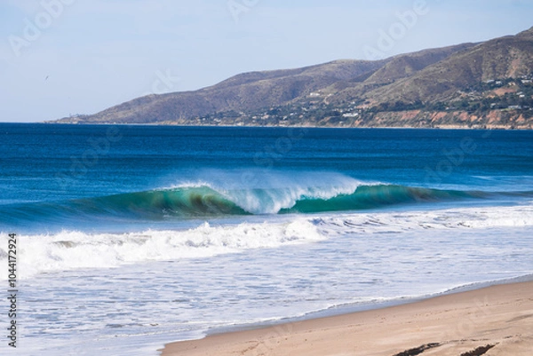Fototapeta crashing waves 