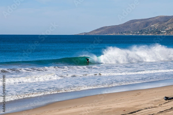 Fototapeta crashing waves 