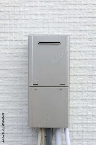 Obraz 住宅　設備　給湯器　外壁