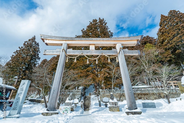 Obraz 冬の戸隠神社中社大鳥居　長野県長野市戸隠