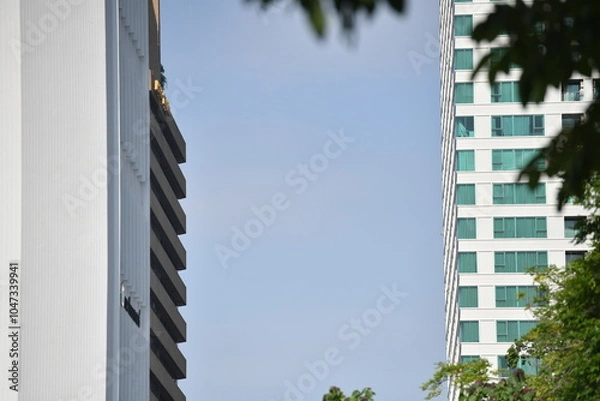 Obraz building in the city with blue sky weather