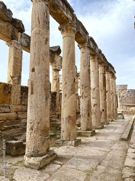 Fototapeta Ruins of ancient city Hierapolis in Denizli Turkey, Turkiye